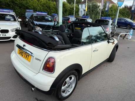 Mini Convertible 1.6 Cooper Euro 5 2dr 21