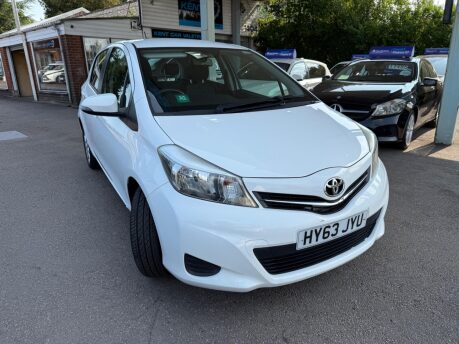 Toyota Yaris 1.33 Dual VVT-i TR Euro 5 5dr 7