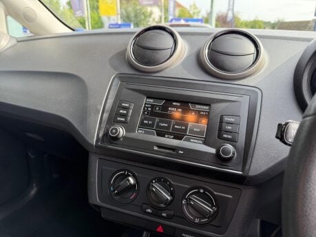 SEAT Ibiza 1.0 SOL Sport Coupe Euro 6 3dr 25