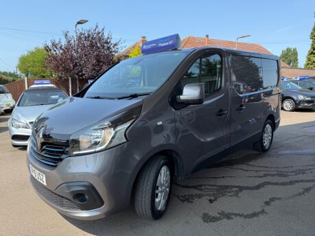 Renault Trafic 1.6 dCi 27 Sport Nav SWB Standard Roof Euro 6 5dr 4