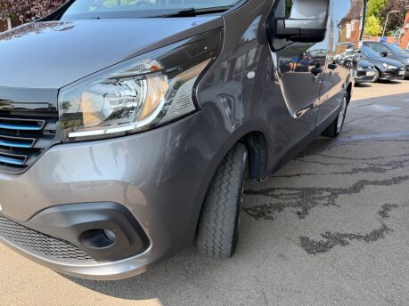 Renault Trafic 1.6 dCi 27 Sport Nav SWB Standard Roof Euro 6 5dr 13