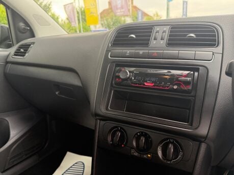 Volkswagen Polo 1.2 S Euro 5 5dr (A/C) 21