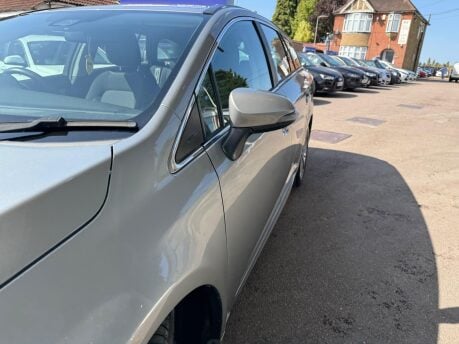 Toyota Avensis 2.0 D-4D Business Edition Touring Sports Euro 6 (s/s) 5dr 19