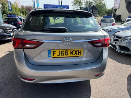 Toyota Avensis 2.0 D-4D Business Edition Touring Sports Euro 6 (s/s) 5dr 9