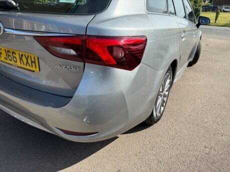 Toyota Avensis 2.0 D-4D Business Edition Touring Sports Euro 6 (s/s) 5dr 18