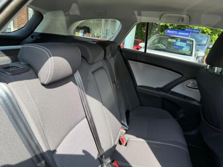 Toyota Avensis 2.0 D-4D Business Edition Touring Sports Euro 6 (s/s) 5dr 34
