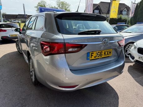 Toyota Avensis 2.0 D-4D Business Edition Touring Sports Euro 6 (s/s) 5dr 8