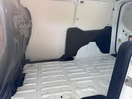 Ford Transit Connect 1.5 TDCi 210 Trend L2 H1 5dr 31