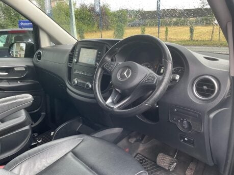 Mercedes-Benz Vito 2.0 119 CDI Premium Night Edition Crew Van G-Tronic RWD L2 Euro 6 (s/s) 5dr 14