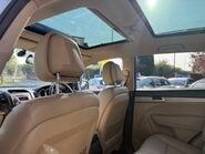 Kia Sorento 2.2 CRDi KX-3 Auto AWD Euro 5 5dr (SNav) 24