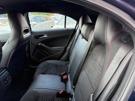 Mercedes-Benz A Class 1.6 A160 AMG Line Euro 6 (s/s) 5dr 41