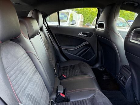 Mercedes-Benz A Class 1.6 A160 AMG Line Euro 6 (s/s) 5dr 38