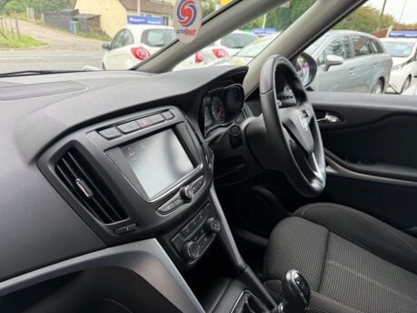 Vauxhall Zafira 2.0 CDTi SRi Euro 6 (s/s) 5dr 19