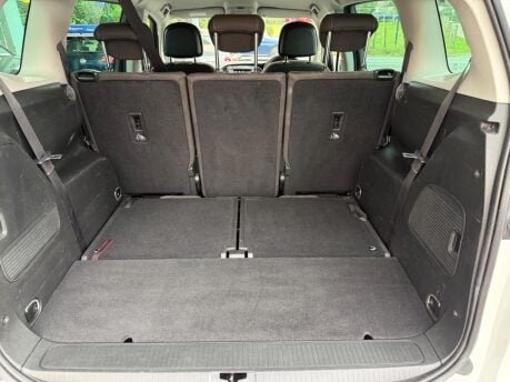 Vauxhall Zafira 2.0 CDTi SRi Euro 6 (s/s) 5dr 39