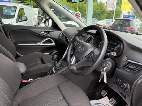 Vauxhall Zafira 2.0 CDTi SRi Euro 6 (s/s) 5dr 20