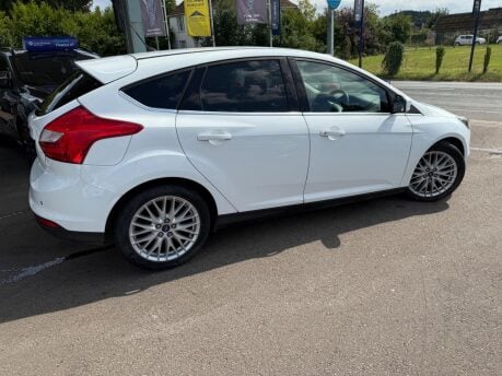 Ford Focus 1.6 TDCi Zetec Navigator Euro 5 (s/s) 5dr 6