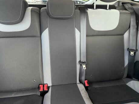 Ford Focus 1.6 TDCi Zetec Navigator Euro 5 (s/s) 5dr 8