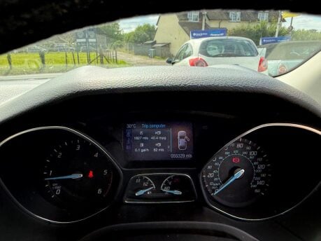 Ford Focus 1.6 TDCi Zetec Navigator Euro 5 (s/s) 5dr 9