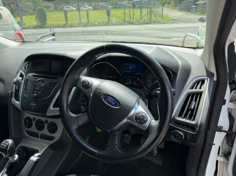 Ford Focus 1.6 TDCi Zetec Navigator Euro 5 (s/s) 5dr 11