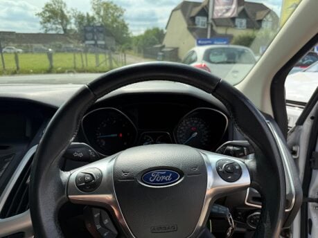 Ford Focus 1.6 TDCi Zetec Navigator Euro 5 (s/s) 5dr 10