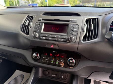Kia Sportage 1.7 CRDi EcoDynamics 3 2WD Euro 5 (s/s) 5dr 28