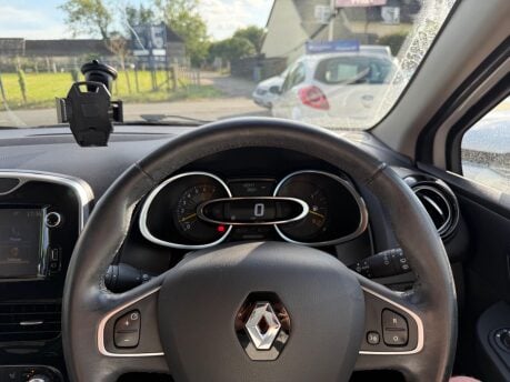 Renault Clio 0.9 TCe Dynamique S Nav Euro 6 (s/s) 5dr 12