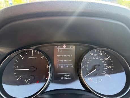 Nissan Qashqai 1.5 dCi Acenta Premium 2WD Euro 5 (s/s) 5dr 23