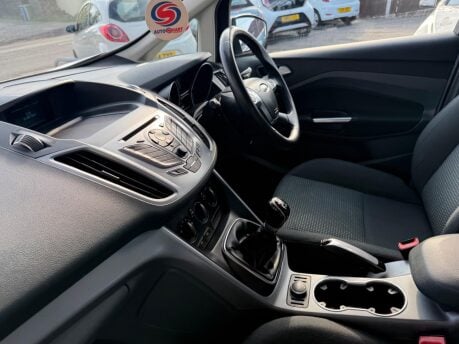 Ford C-Max 1.6 Zetec Euro 5 5dr 17