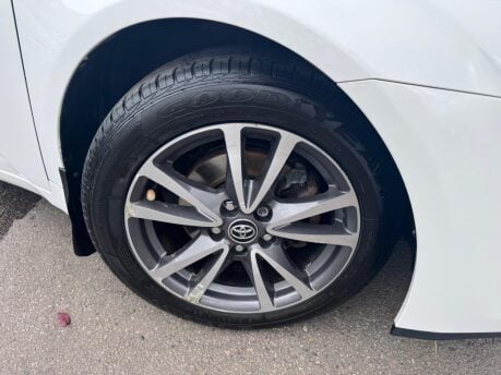 Toyota Avensis 2.0 D-4D TR Tourer Euro 5 5dr 14