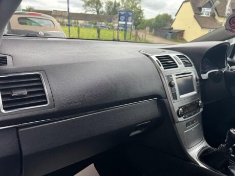 Toyota Avensis 2.0 D-4D TR Tourer Euro 5 5dr 33