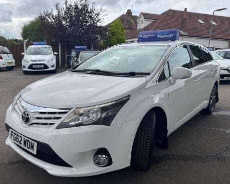 Toyota Avensis 2.0 D-4D TR Tourer Euro 5 5dr 3