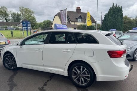 Toyota Avensis 2.0 D-4D TR Tourer Euro 5 5dr 4