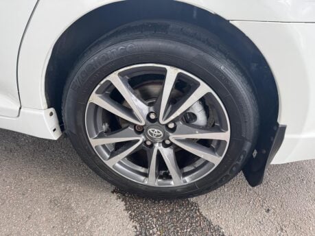 Toyota Avensis 2.0 D-4D TR Tourer Euro 5 5dr 16