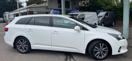 Toyota Avensis 2.0 D-4D TR Tourer Euro 5 5dr 8