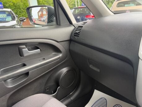 Kia Venga 1.6 2 Auto Euro 5 5dr 18