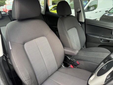 Kia Venga 1.6 2 Auto Euro 5 5dr 16