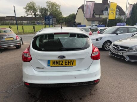 Ford Focus 1.6 Zetec Euro 5 5dr 4