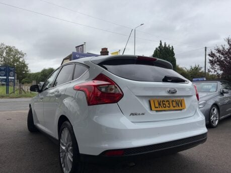 Ford Focus 1.6 TDCi Zetec Navigator Euro 5 (s/s) 5dr 8