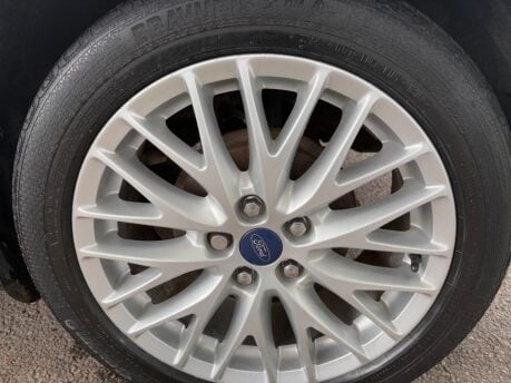 Ford Focus 1.6 TDCi Zetec Navigator Euro 5 (s/s) 5dr 28