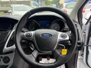 Ford Focus 1.6 TDCi Zetec Navigator Euro 5 (s/s) 5dr 32