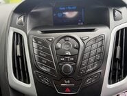 Ford Focus 1.6 TDCi Zetec Navigator Euro 5 (s/s) 5dr 29