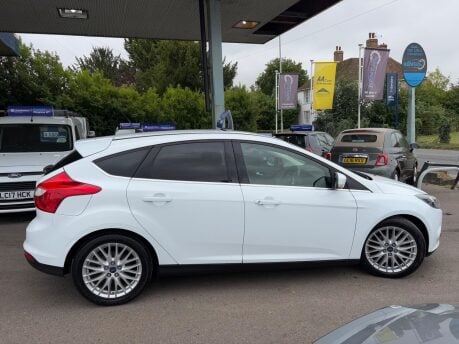 Ford Focus 1.6 TDCi Zetec Navigator Euro 5 (s/s) 5dr 10