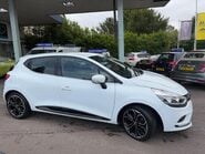 Renault Clio 0.9 TCe Iconic Euro 6 (s/s) 5dr 4