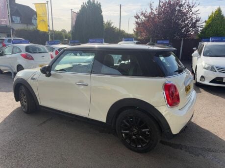 Mini Hatch 1.5 Cooper Euro 6 (s/s) 3dr 2