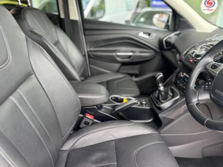 Ford Kuga 2.0 TDCi Titanium X AWD Euro 5 5dr 28