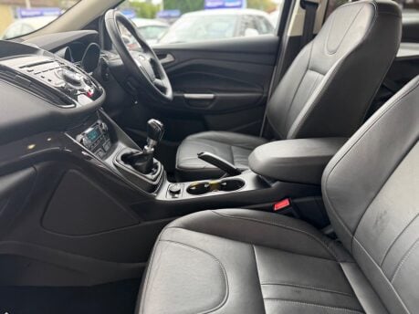Ford Kuga 2.0 TDCi Titanium X AWD Euro 5 5dr 33