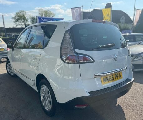 Renault Scenic 1.5 dCi Dynamique Nav Euro 6 (s/s) 5dr 5