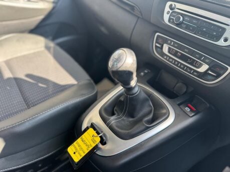Renault Scenic 1.5 dCi Dynamique Nav Euro 6 (s/s) 5dr 23
