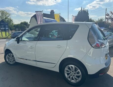 Renault Scenic 1.5 dCi Dynamique Nav Euro 6 (s/s) 5dr 4