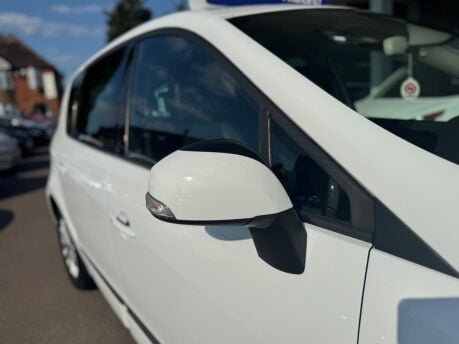 Renault Scenic 1.5 dCi Dynamique Nav Euro 6 (s/s) 5dr 13